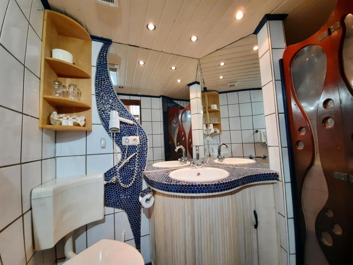 Hotel Vier Spitzen Lauenforde Kültér fotó